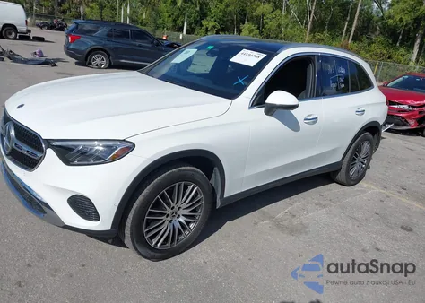 2023 Mercedes-Benz Glc 300 Suv z USA, uszkodzony, nr VIN W1NKM4GBXPU026192